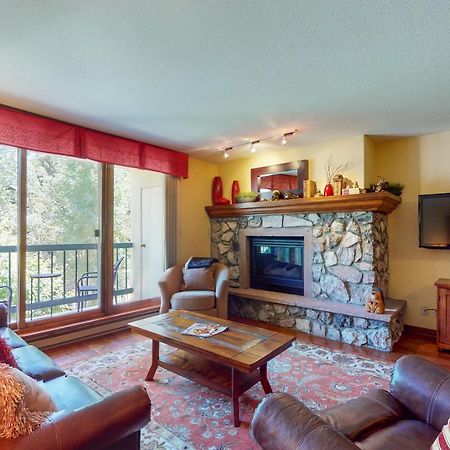 Borders Lodge By East West Hospitality Beaver Creek Esterno foto
