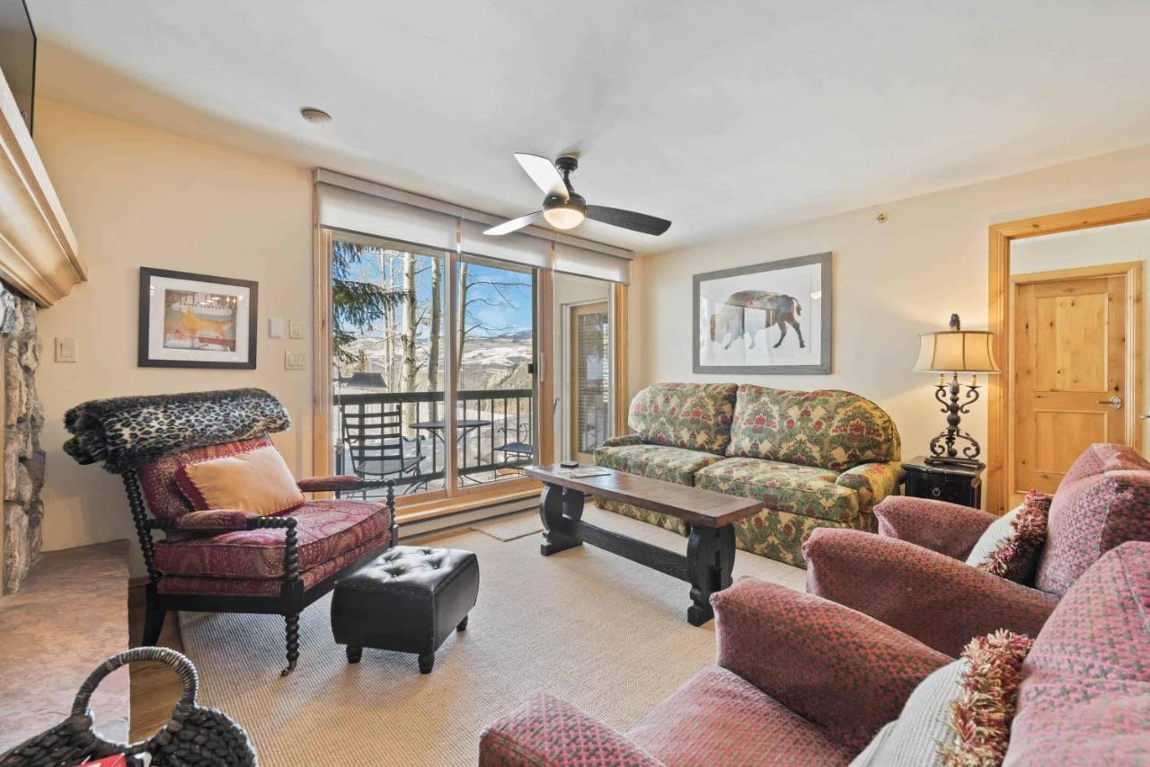 Borders Lodge By East West Hospitality Beaver Creek Esterno foto
