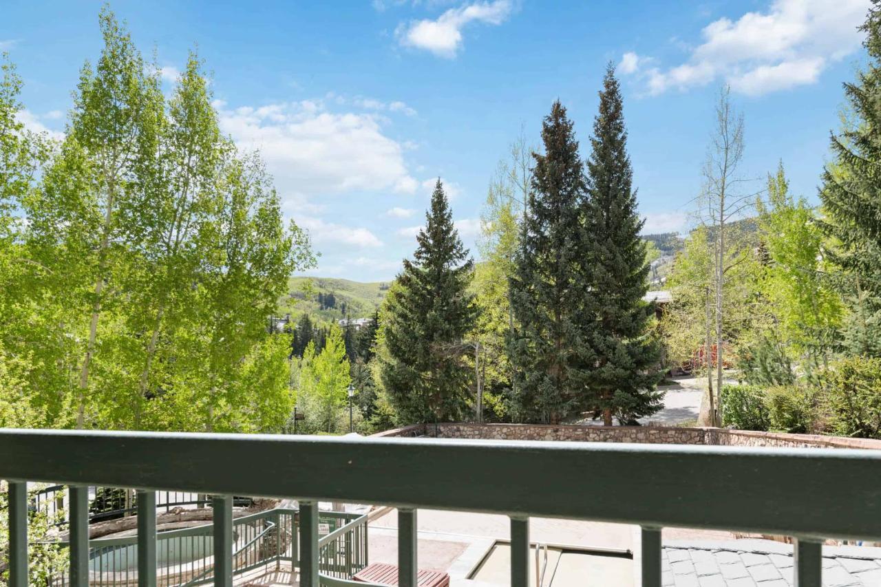 Borders Lodge By East West Hospitality Beaver Creek Esterno foto