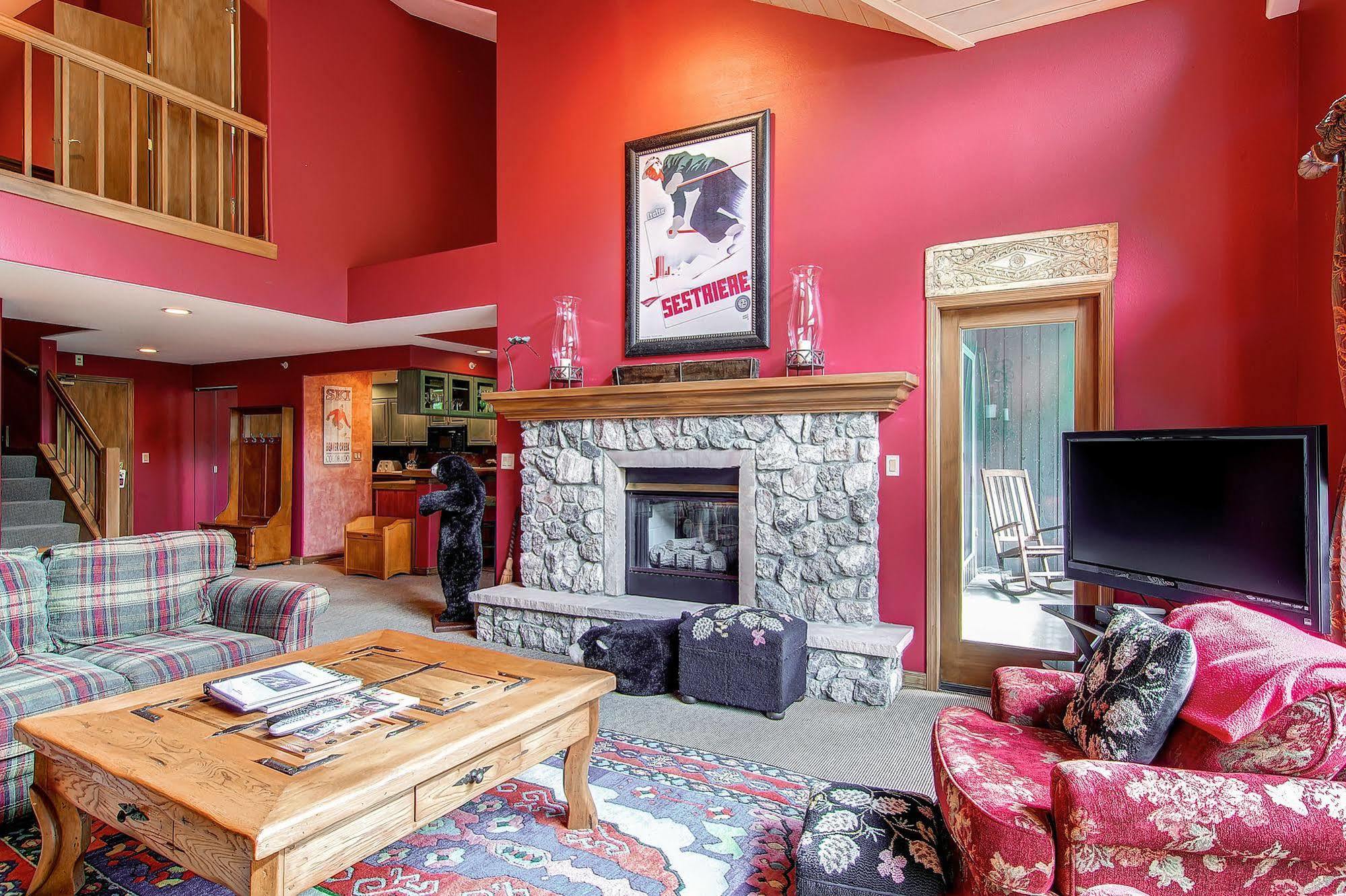 Borders Lodge By East West Hospitality Beaver Creek Esterno foto